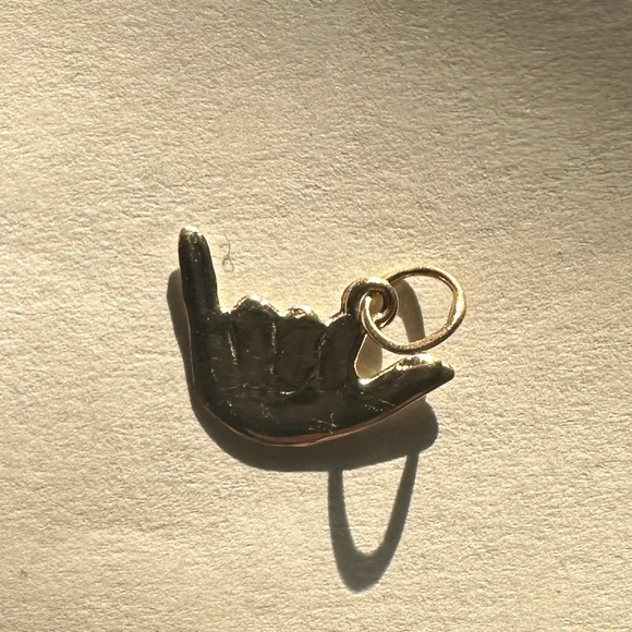 Shaka hang loose 14k gold charm vintage antique estate jewelry - Picture 5 of 6